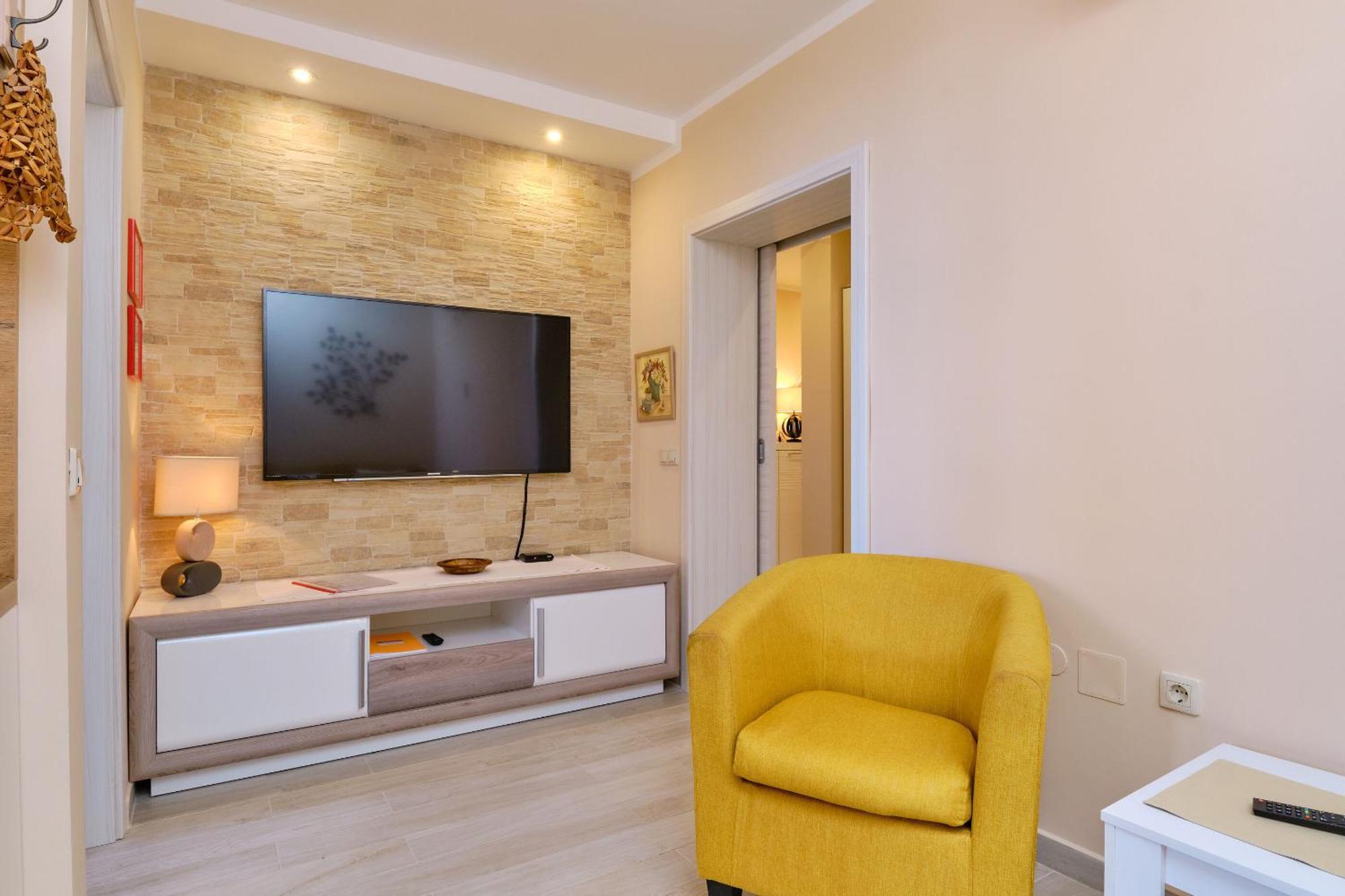 Apartments Enna มาลีโลชินจ์ ภายนอก รูปภาพ