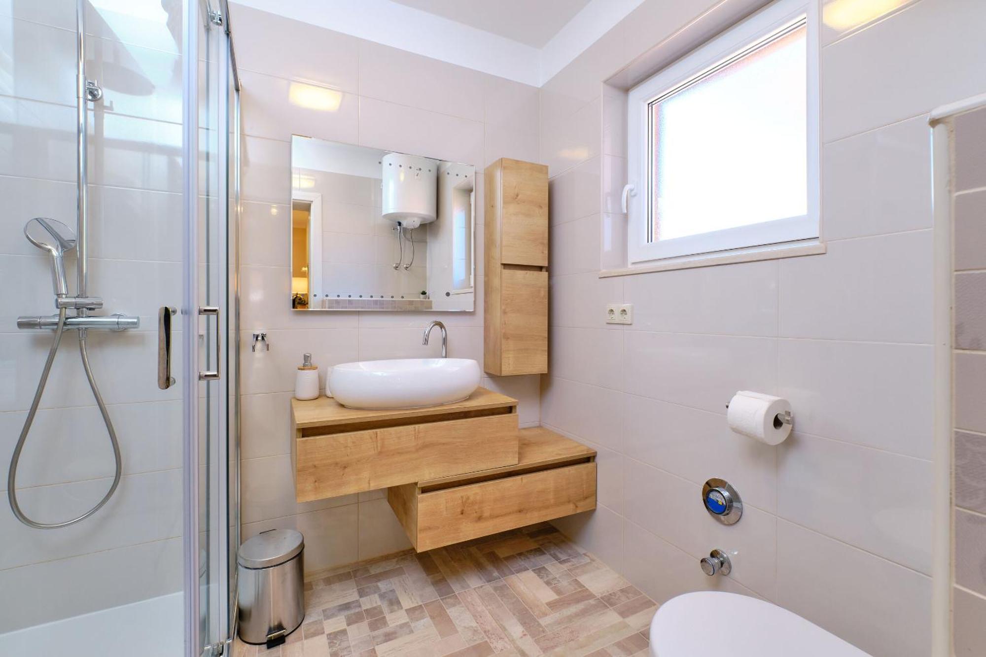 Apartments Enna มาลีโลชินจ์ ภายนอก รูปภาพ